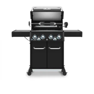 Broil King Baron 490 Shadow con la tapa abierta, parrillas de hierro fundido y spiedo